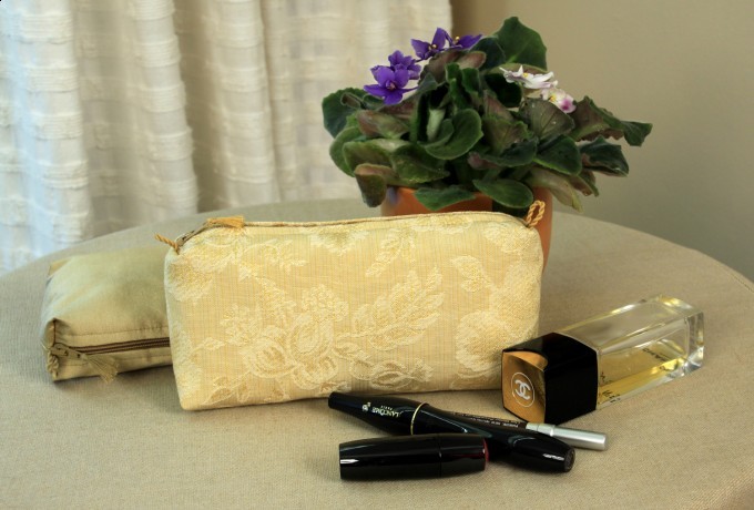 Makeup bag