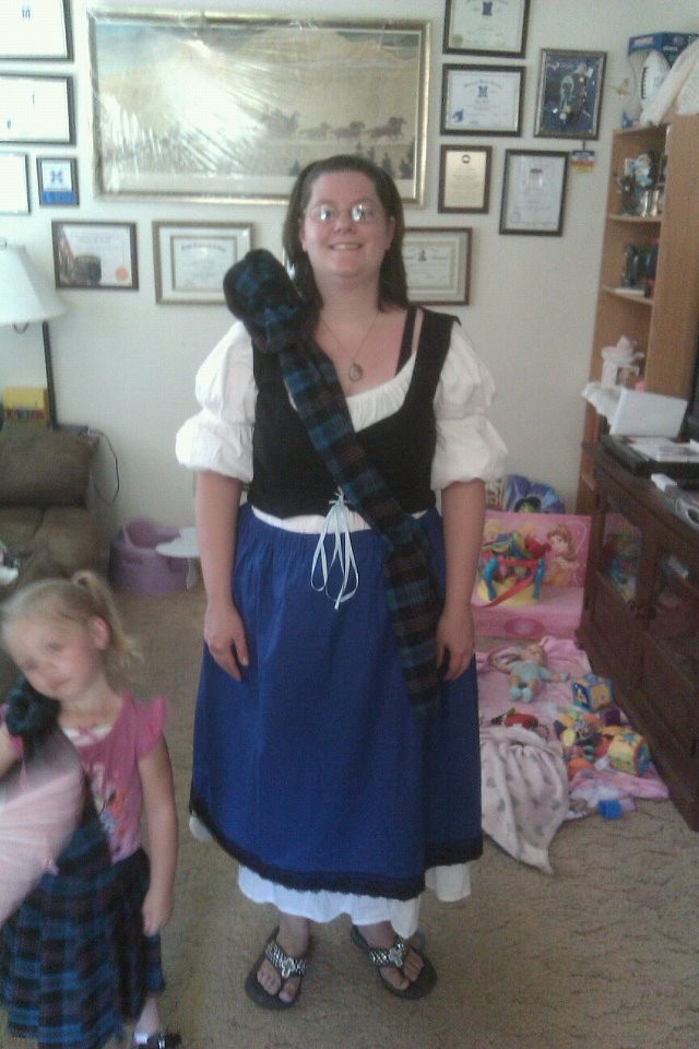 20111015_amanda_in_costume.jpg