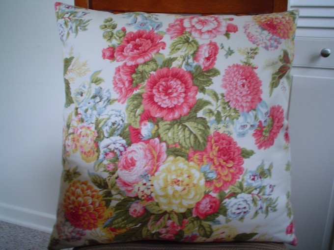 My pillow from Nehzat's pattern